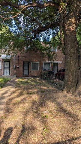 7122 S Parnell Avenue B, Chicago, IL 60621