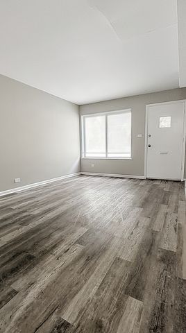 7122 S Parnell Avenue B, Chicago, IL 60621