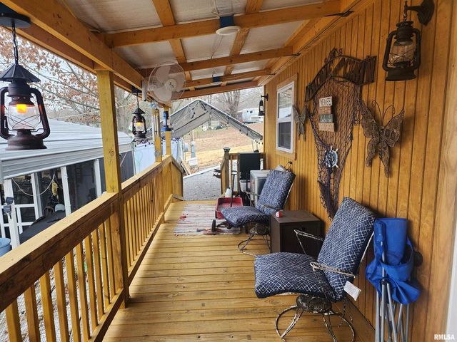 10 Womack Road, Galatia, IL 62935