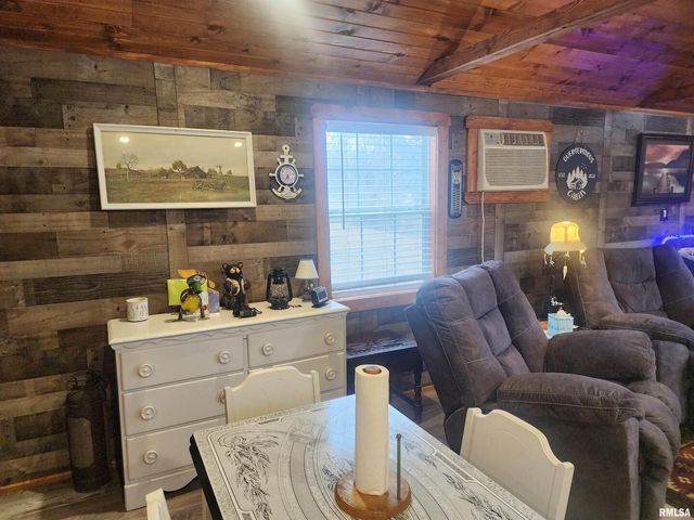 10 Womack Road, Galatia, IL 62935