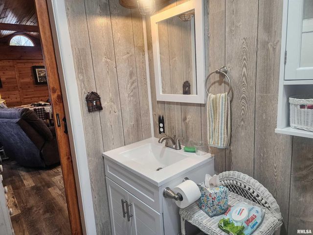 10 Womack Road, Galatia, IL 62935