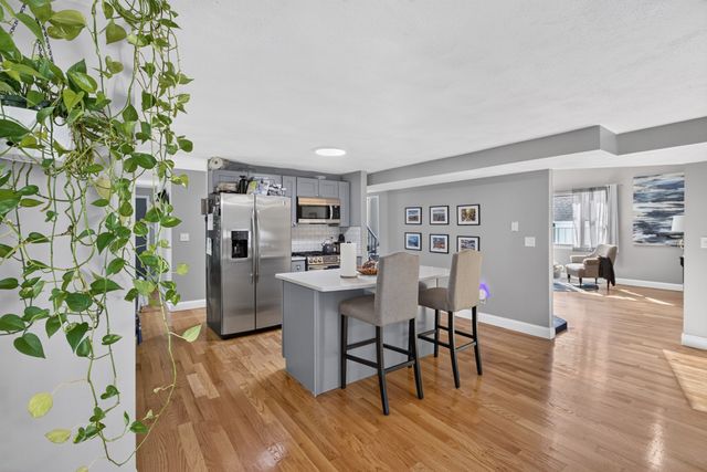 42 Epping Street 4, Lowell, MA 01852