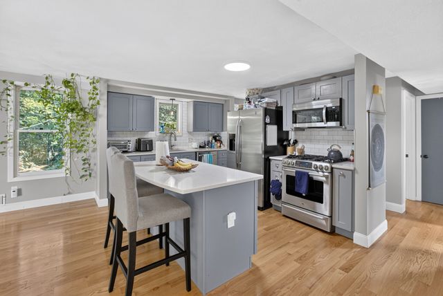 42 Epping Street 4, Lowell, MA 01852