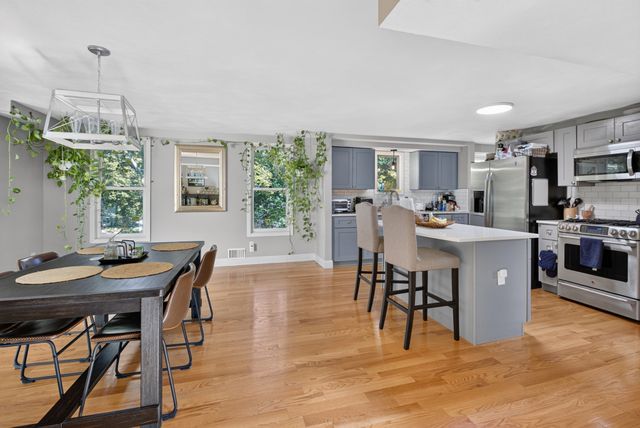 42 Epping Street 4, Lowell, MA 01852