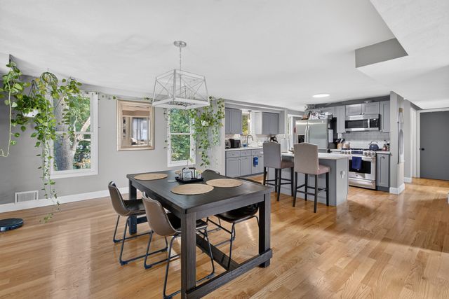 42 Epping Street 4, Lowell, MA 01852