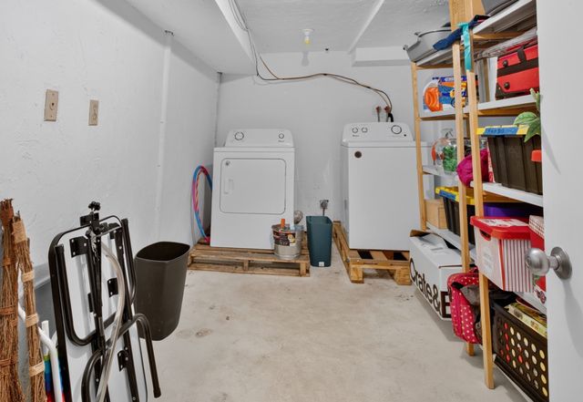 42 Epping Street 4, Lowell, MA 01852