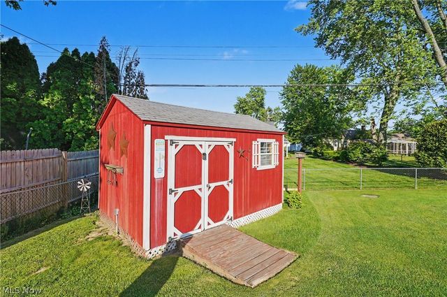 1540 Lilly Lane, Alliance, OH 44601