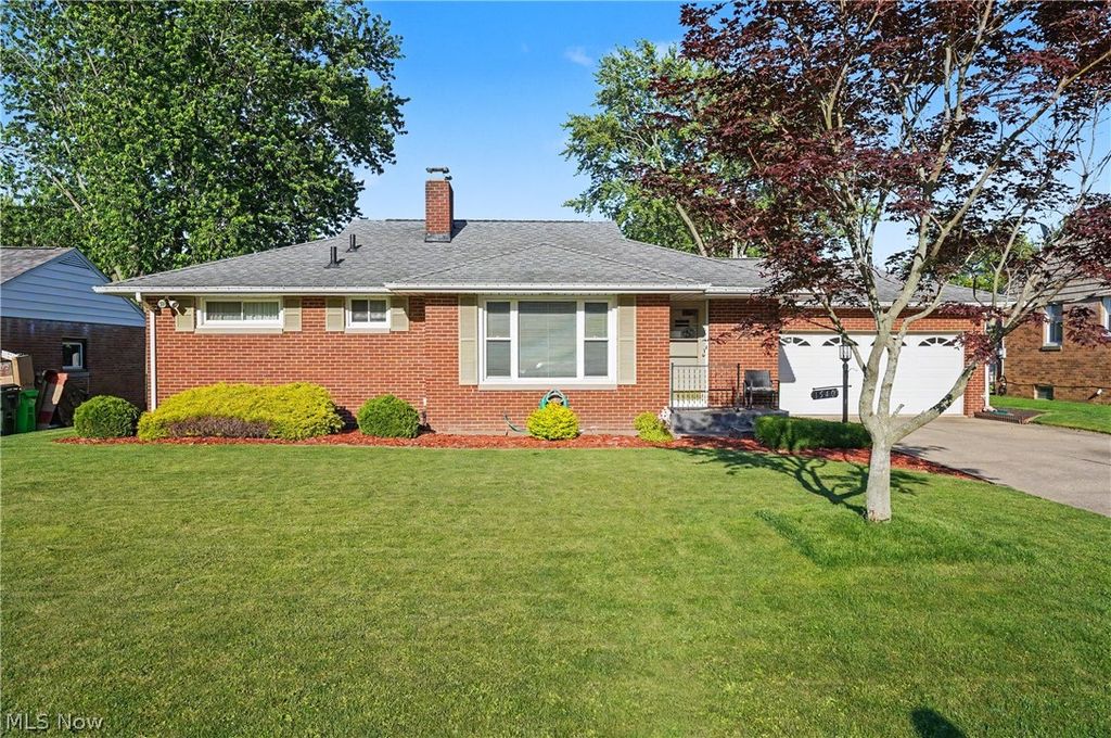 1540 Lilly Lane, Alliance, OH 44601