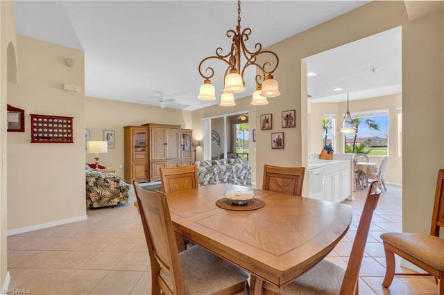 2730 Cypress Trace CIR 2812, Naples, FL 34119