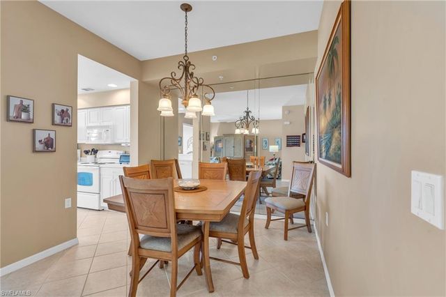 2730 Cypress Trace CIR 2812, Naples, FL 34119