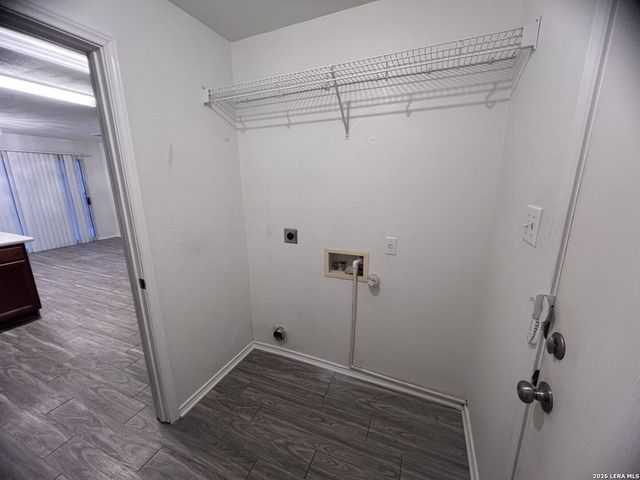 6211 MEANDERING TRL, Converse, TX 78109