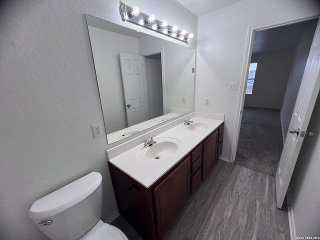 6211 MEANDERING TRL, Converse, TX 78109