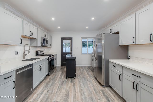 8719 E RANCHO VISTA Drive, Scottsdale, AZ 85251