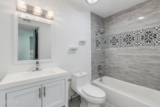 8719 E RANCHO VISTA Drive, Scottsdale, AZ 85251