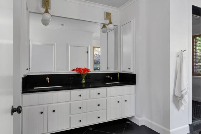 6318 E Valley Rd, Nashville, TN 37205