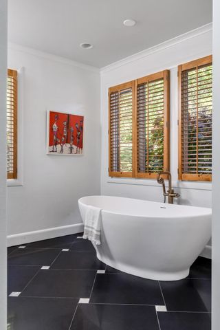 6318 E Valley Rd, Nashville, TN 37205