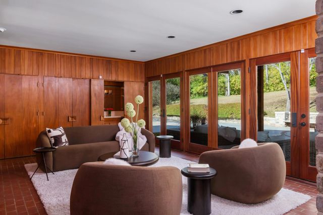 6318 E Valley Rd, Nashville, TN 37205