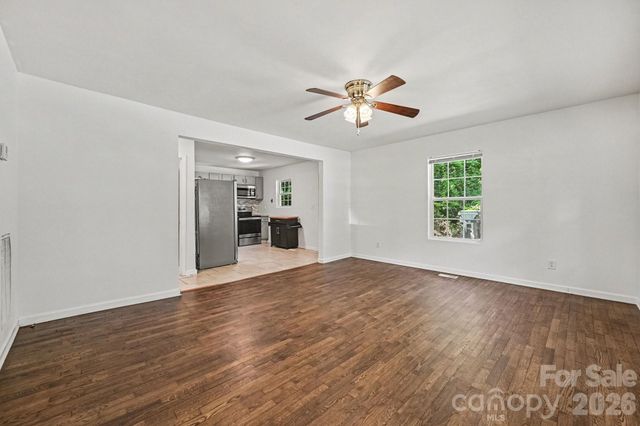 925 S Chestnut Street, Gastonia, NC 28054