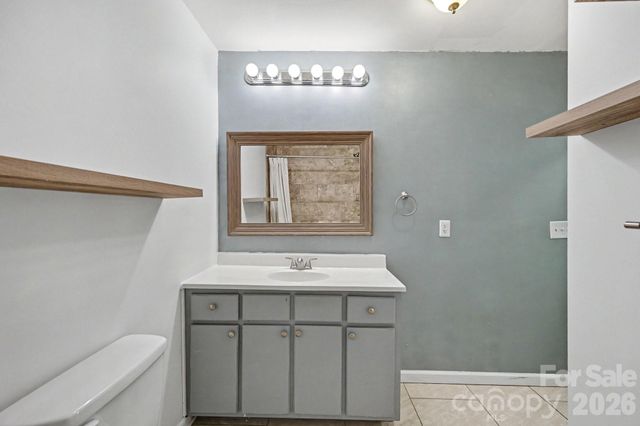925 S Chestnut Street, Gastonia, NC 28054
