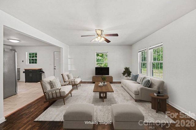 925 S Chestnut Street, Gastonia, NC 28054