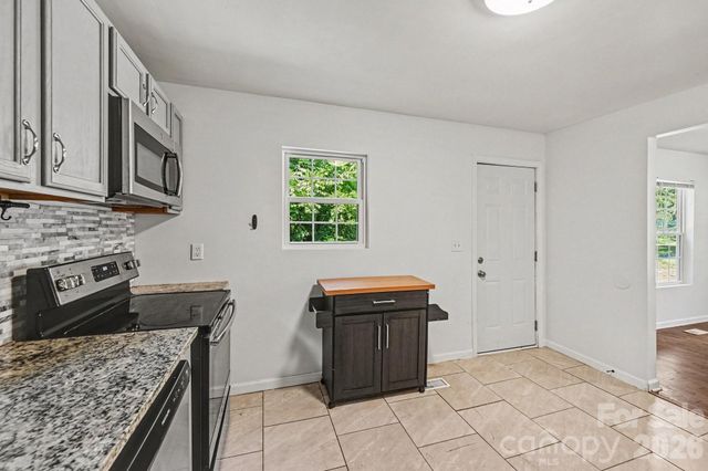 925 S Chestnut Street, Gastonia, NC 28054