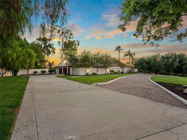 1818 Old Bridge Road, Riverside, CA 92506