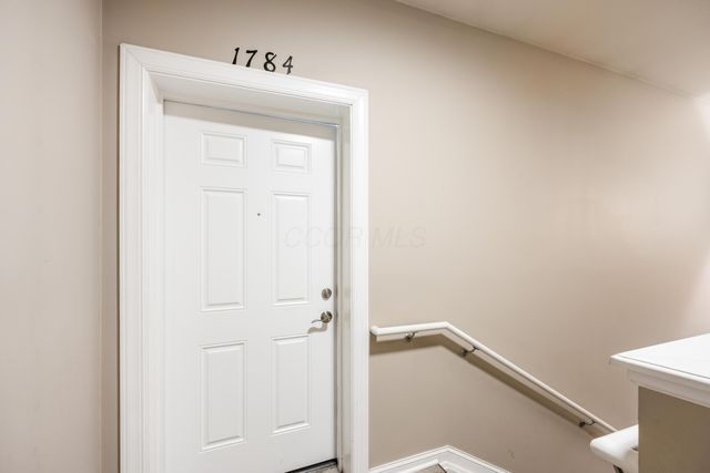 1784 Ridgecliff Road, Upper Arlington, OH 43221