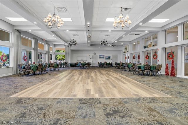 7820 Sandpine CT 2304, Naples, FL 34104