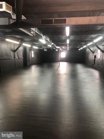 85-87 W MAIN ST, Leola, PA 17540