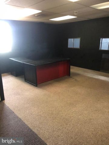 85-87 W MAIN ST, Leola, PA 17540