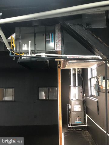 85-87 W MAIN ST, Leola, PA 17540