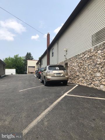 85-87 W MAIN ST, Leola, PA 17540