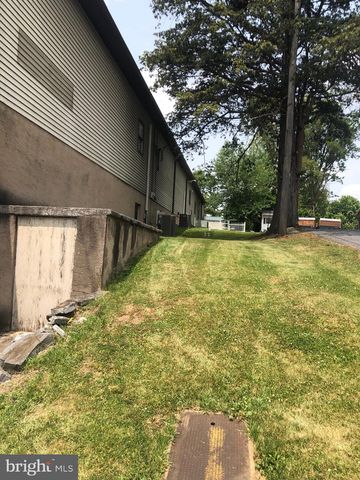 85-87 W MAIN ST, Leola, PA 17540