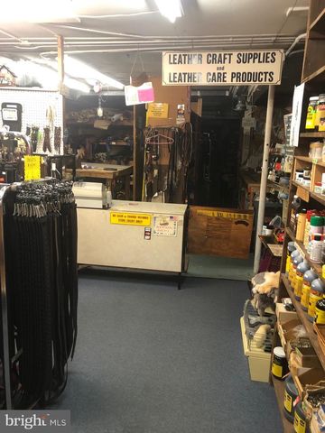 85-87 W MAIN ST, Leola, PA 17540