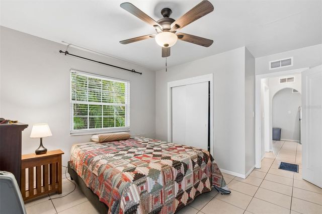 1500 30TH AVENUE N, St Petersburg, FL 33704