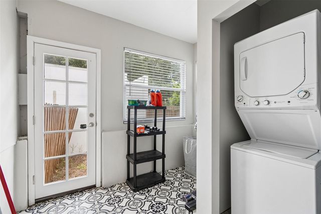 1500 30TH AVENUE N, St Petersburg, FL 33704