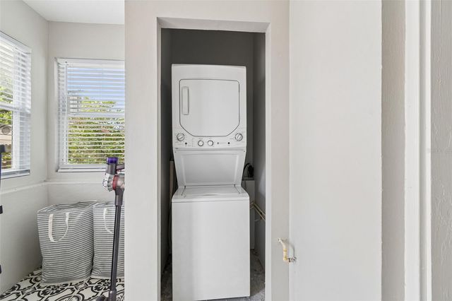 1500 30TH AVENUE N, St Petersburg, FL 33704