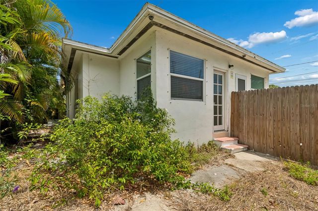 1500 30TH AVENUE N, St Petersburg, FL 33704
