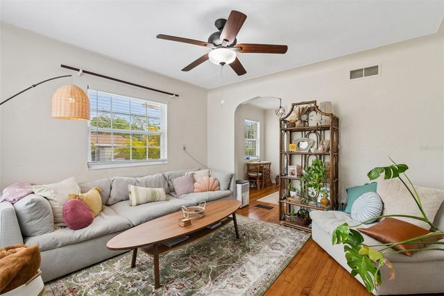 1500 30TH AVENUE N, St Petersburg, FL 33704