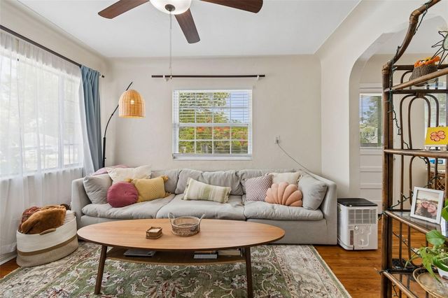 1500 30TH AVENUE N, St Petersburg, FL 33704