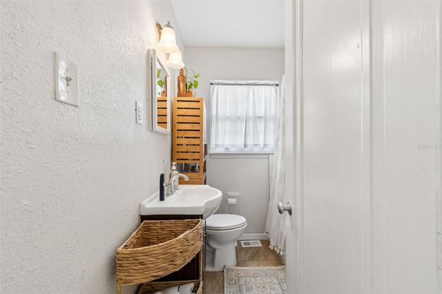 1500 30TH AVENUE N, St Petersburg, FL 33704