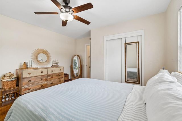 1500 30TH AVENUE N, St Petersburg, FL 33704