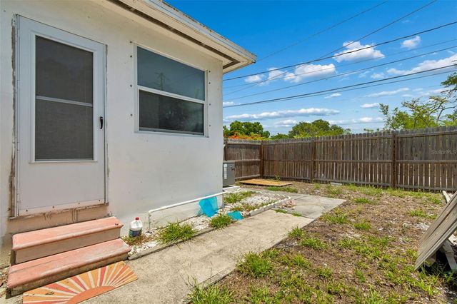 1500 30TH AVENUE N, St Petersburg, FL 33704