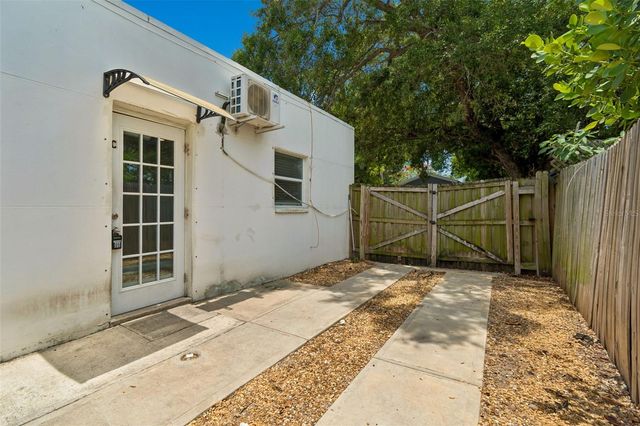 1500 30TH AVENUE N, St Petersburg, FL 33704