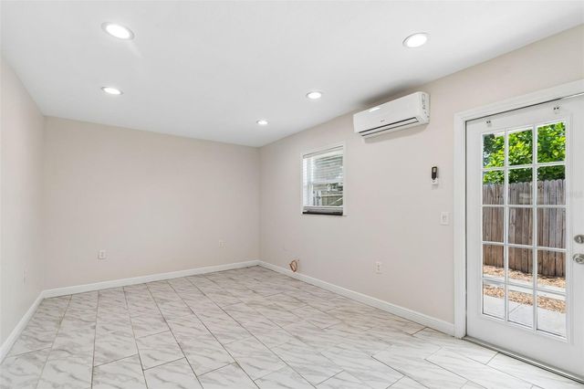 1500 30TH AVENUE N, St Petersburg, FL 33704
