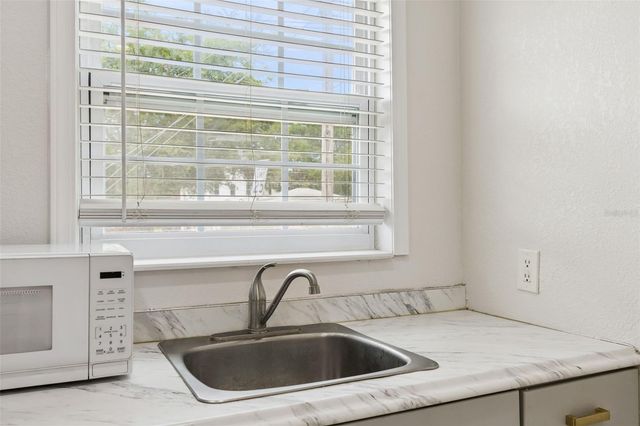 1500 30TH AVENUE N, St Petersburg, FL 33704