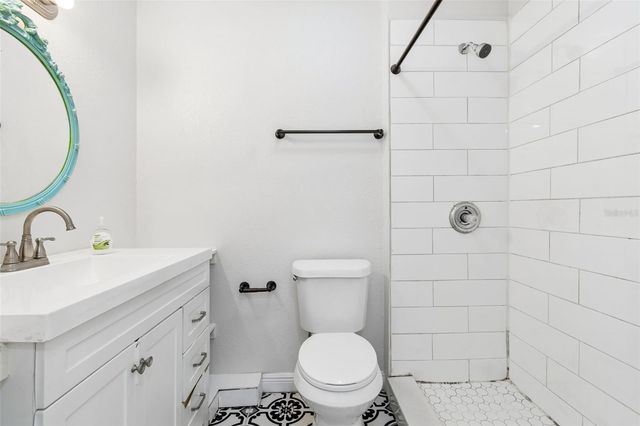 1500 30TH AVENUE N, St Petersburg, FL 33704