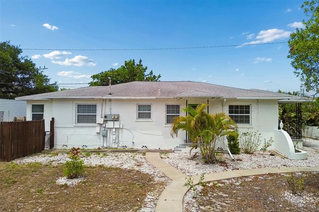 1500 30TH AVENUE N, St Petersburg, FL 33704