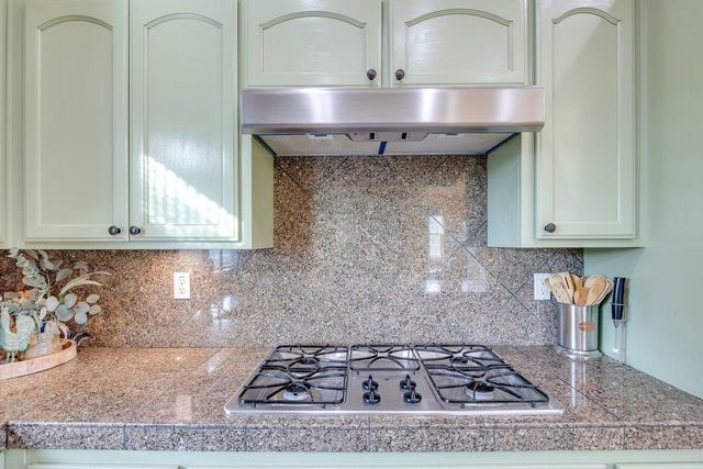 6311 Connor Estates Dr, Copperopolis, CA 95228