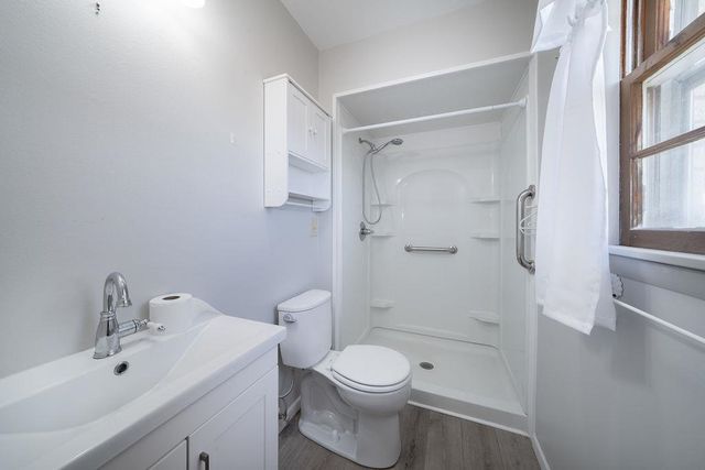 1902 Marksdale Ave, Goddard, KS 67052